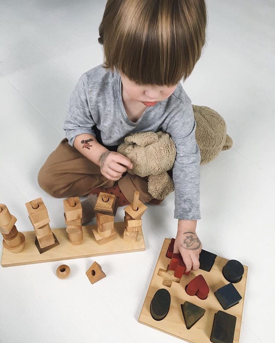 Wooden Shape Sorting Blocks - Colors