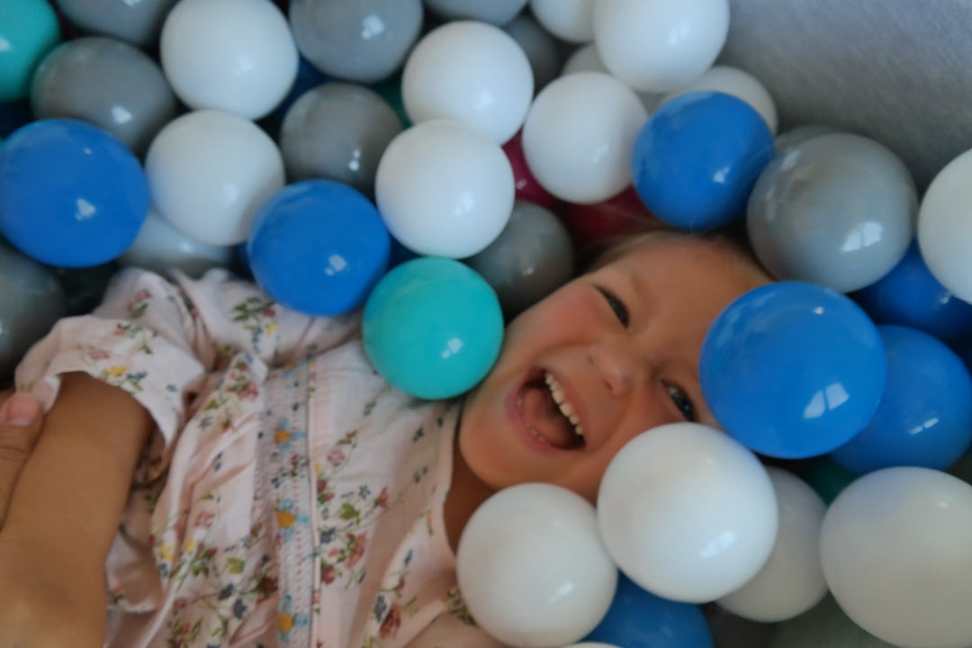 Soft Jersey ball pit with 200 balls, 90x90 cm