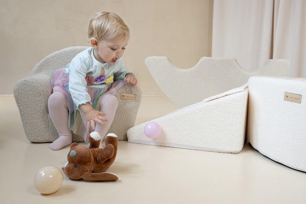 Bouclé kids armchair