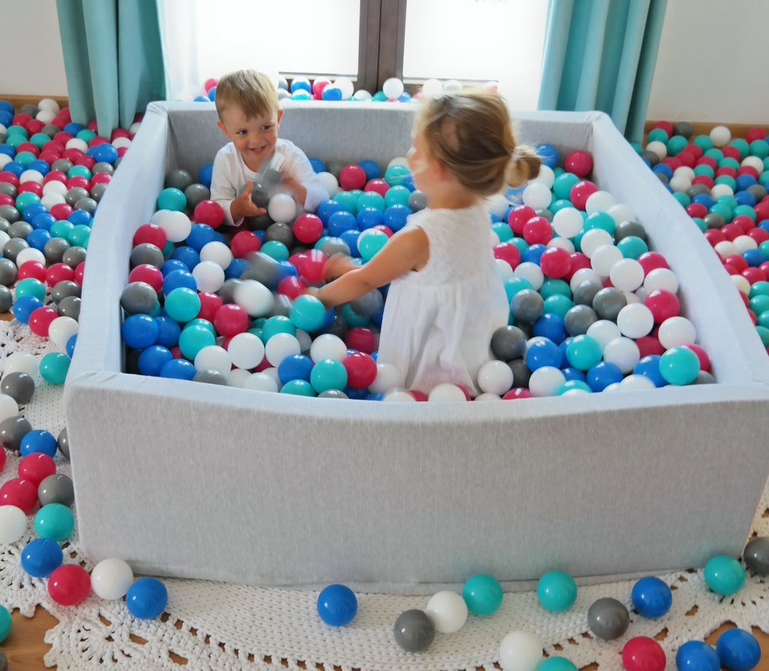 Soft Jersey ball pit with 900 balls, 120x120 cm