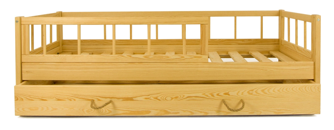 Wooden bed 160x80cm +drawer and barriers
