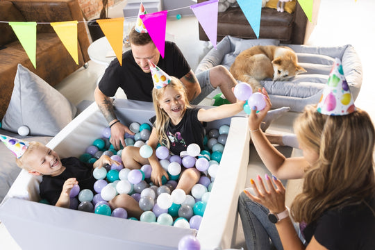 Square eco-leather ball pit with 200 balls, 5 elements