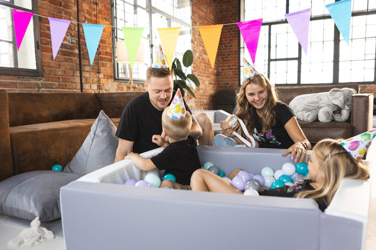 Square eco-leather ball pit with 200 balls, 5 elements