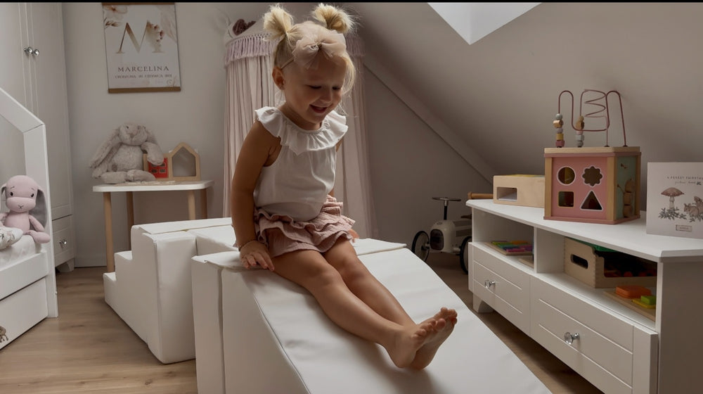 Footbridge + slide set of 5 large foam blocks