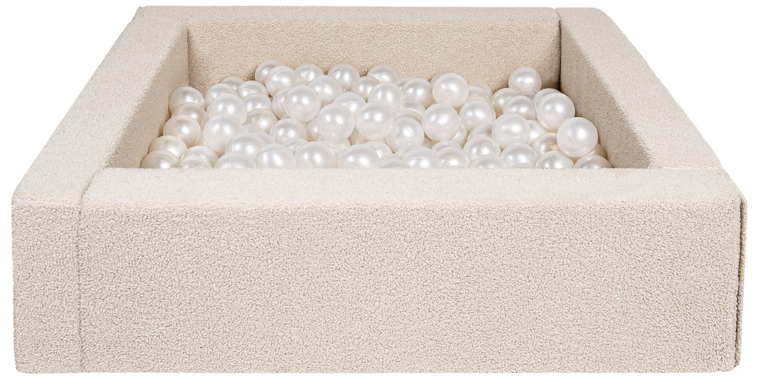 Square bouclé ball pit with 300 balls, 5 elements