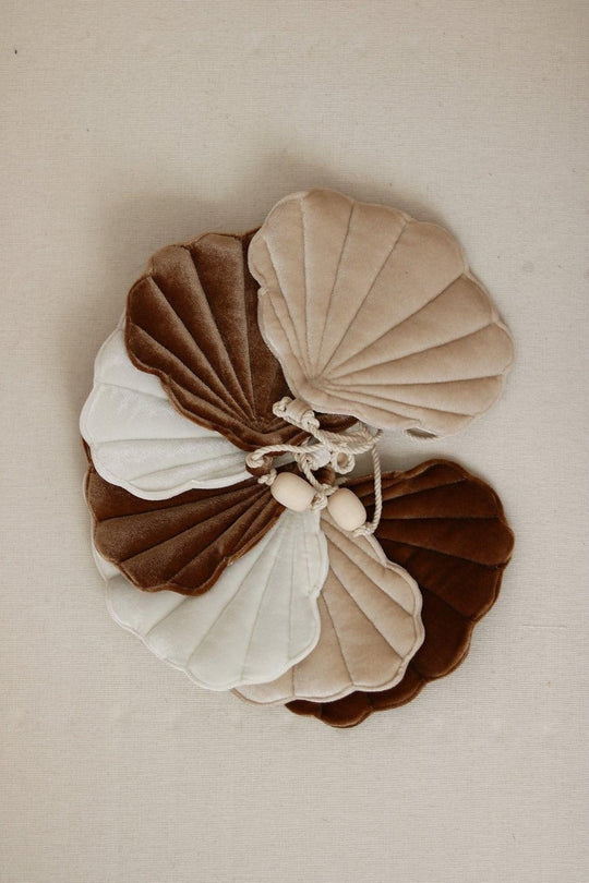 Shell Garland - Beige Pearl