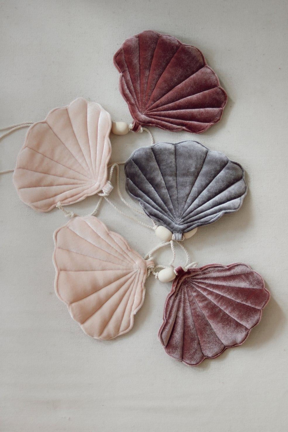 Shell Garland - Cosmic Pearl