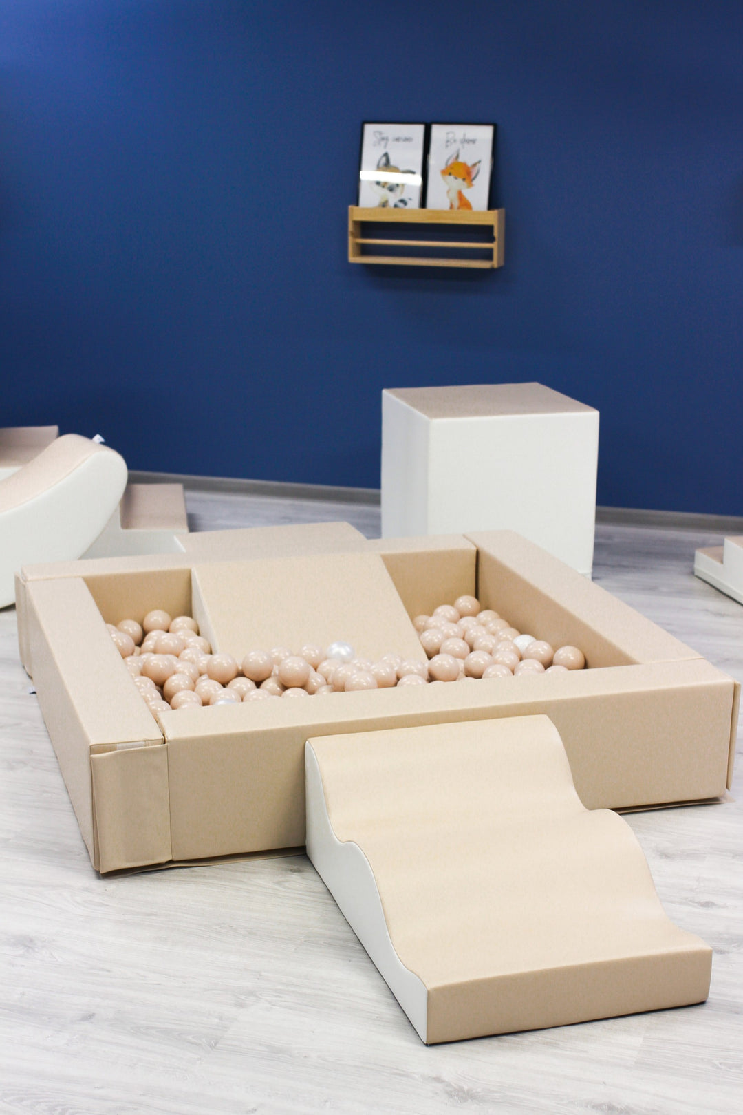 Party Soft Play Set – Beige &amp; White