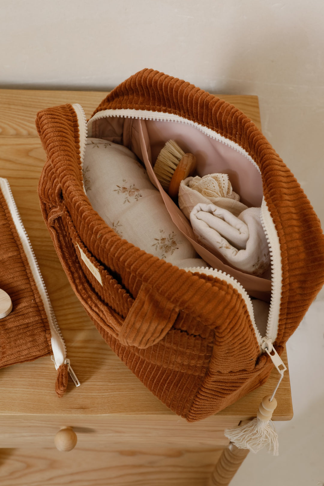 Large Make-Up Bag - Caramel