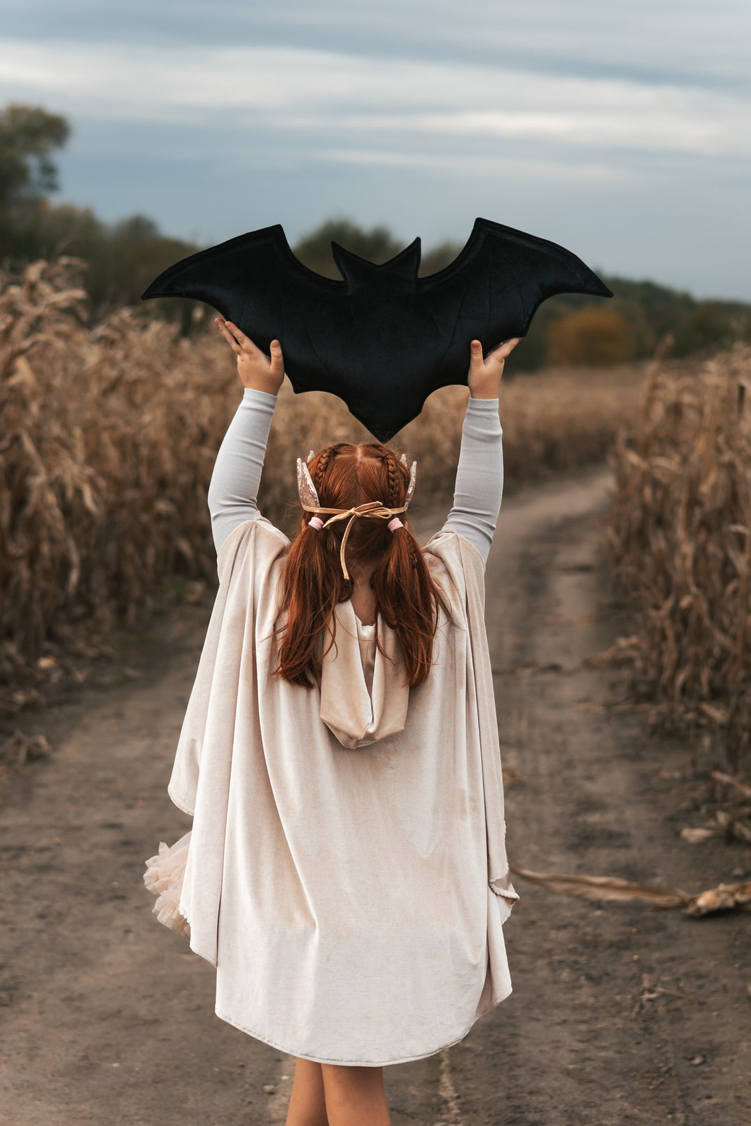 Magic Cape Costume - Cream Pearl