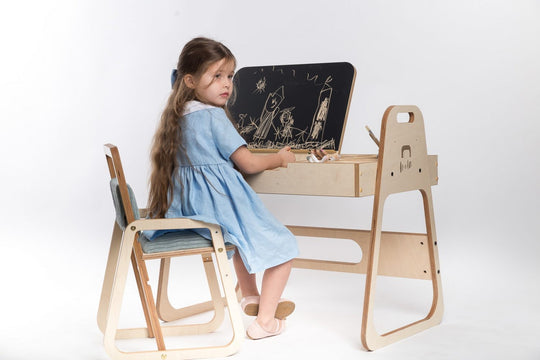 Multisensory Art Table/Desk Julle