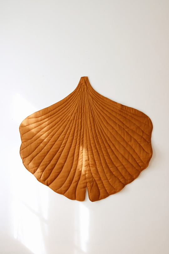 Organic Cotton and Linen Ginkgo Leaf Playmat - Caramel