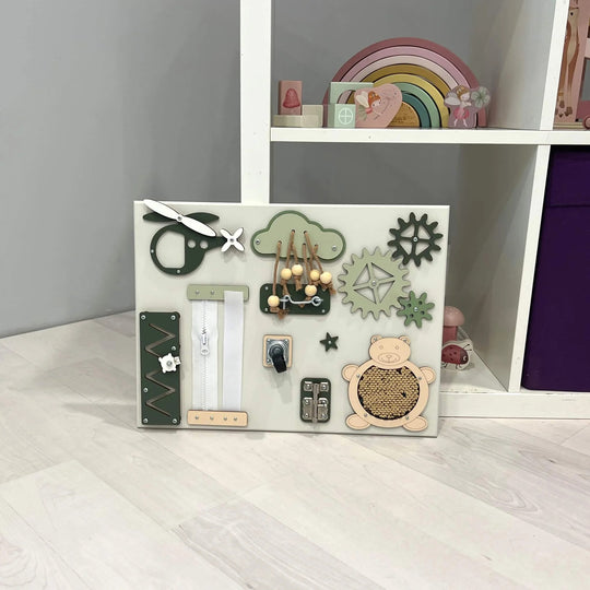 Portable baby sensory busy board (30×40 cm)
